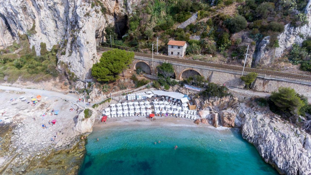 Una Terrazza Sul Mare - Balzi Rossi Apartment Ventimiglia Exterior photo