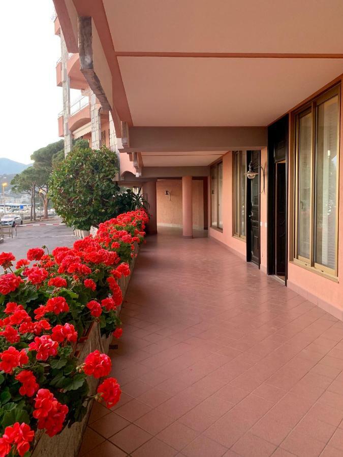 Una Terrazza Sul Mare - Balzi Rossi Apartment Ventimiglia Exterior photo